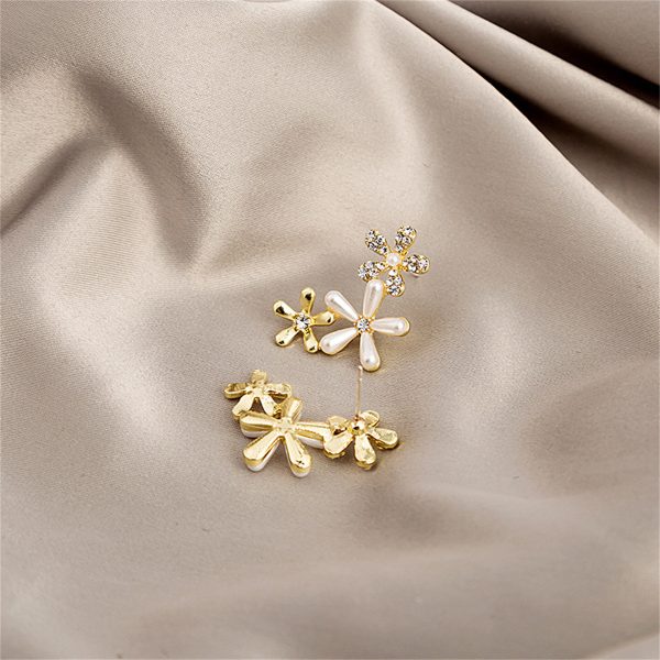 Clear Cubic Zirconia & Pearl Tri-Flower Stud Earrings Discount