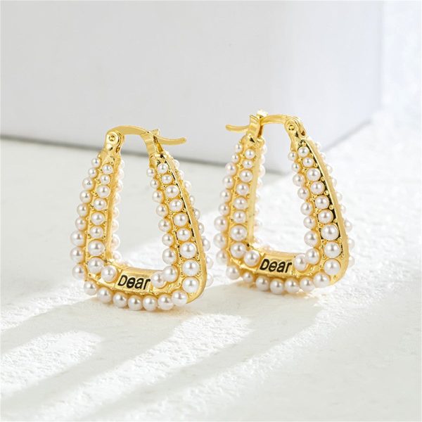 White Pearl & 18K Gold-Plated U-Shape Huggie Earrings For Cheap