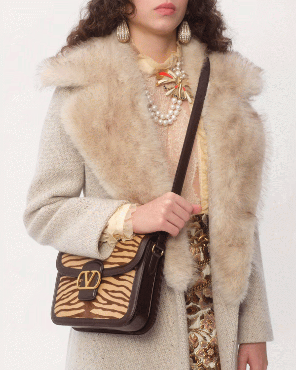 9TO5 Tiger Shoulder Bag in Brown Online